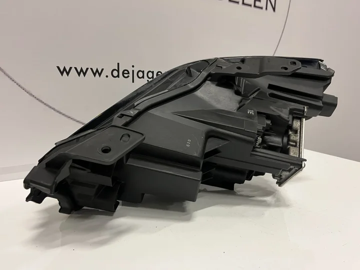 mazda-3-vol-led-koplampen-9-pins-compl-bcjh51040-bcjh51030 — foto 8