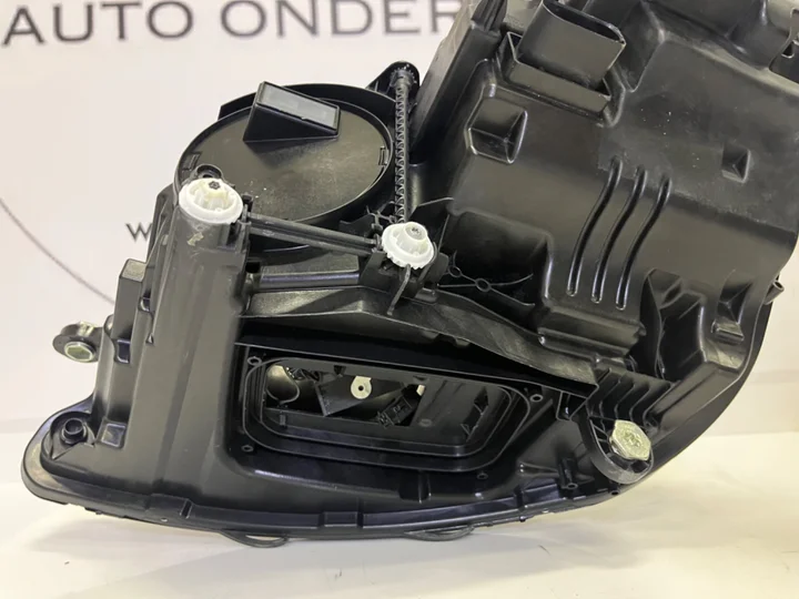 e-klasse-w213-facelift-high-performance-koplamp-a2139069609 — foto 7