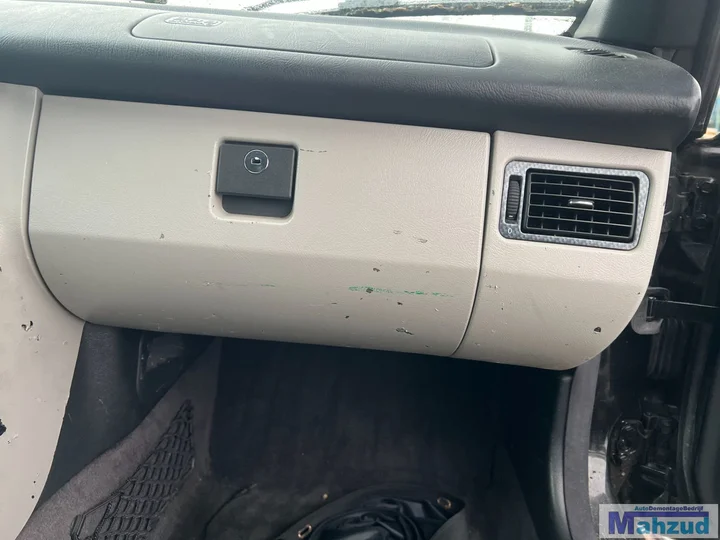 slk-r170-dashboard-delen-beige-kap-afdekkap-handschoenenkast — foto 8