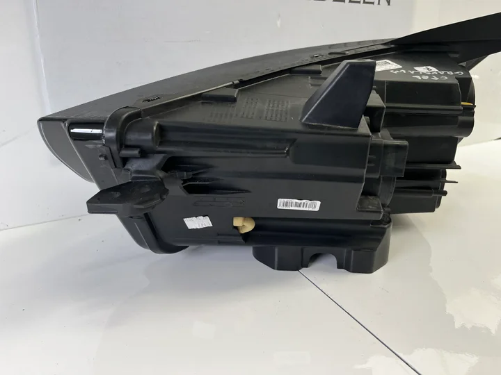 opel-grandland-x-h7-led-koplamp-rechts-yp00162680 — foto 8