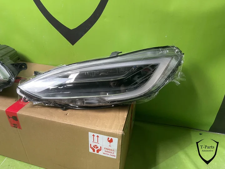 tesla-model-s-koplamp-links-rechts — foto 2