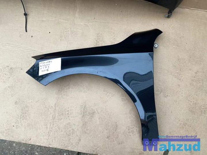 mercedes-a-klasse-w176-zwart-motorkap-linker-rechter-scherm — foto 8
