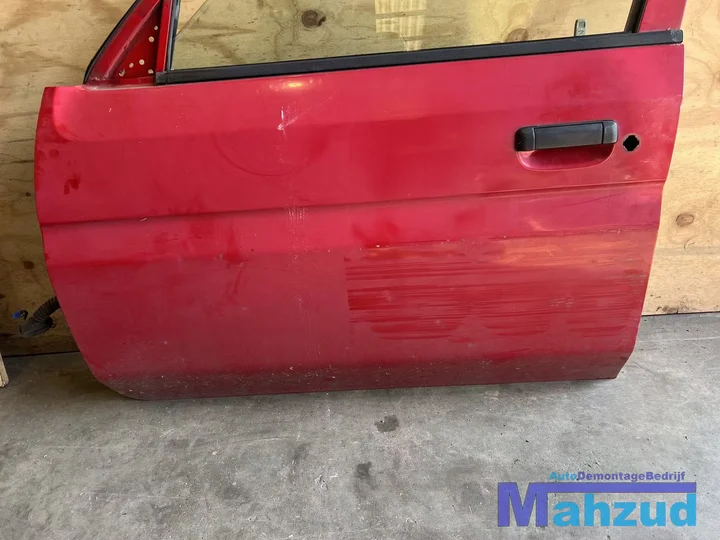 mazda-demio-rood-su-links-voor-deur-portier-19962003 — foto 3