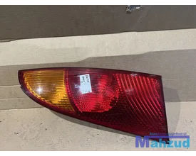 ford-focus-1-rechts-achterlicht-right-backlight