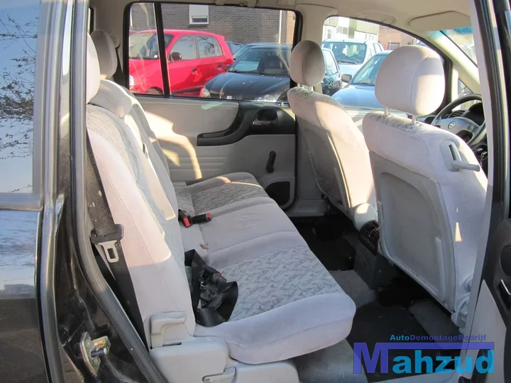 opel-zafira-a-wit-interieur-compleet — foto 2