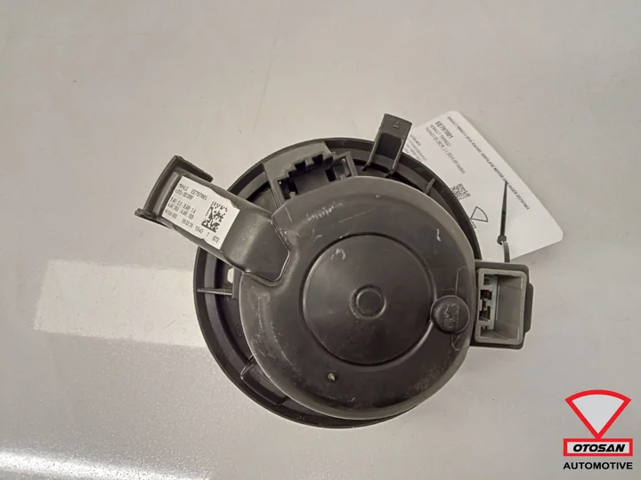 renault-twingo-3-2014-kachel-ventilatie-motor-aanjager-ee797001 — foto 2