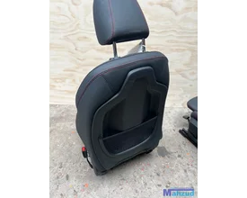 bmw-1-serie-f40-sport-interieur-zwart-leer-2019 — foto 10