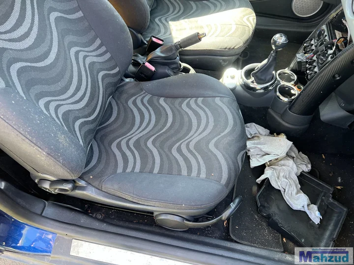 mini-cooper-one-s-16-16v-blauw-8625-w10b16a-demontage-onderdelen — foto 13
