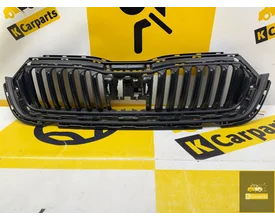 5e3853653-skoda-octavia-iv-grille-5e3853653