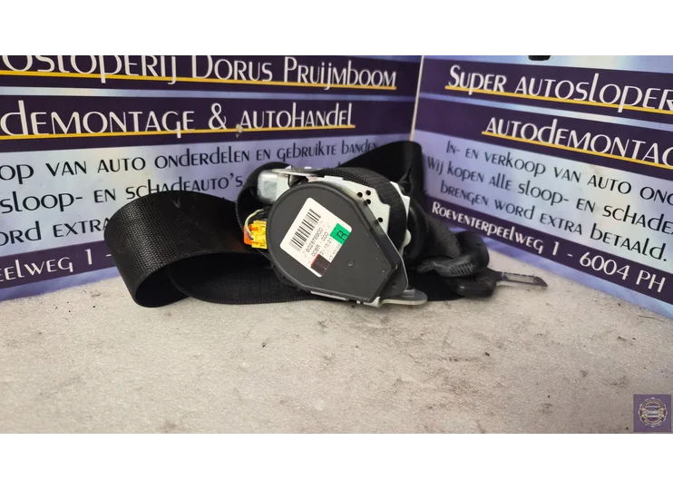 Mercedes-Benz B (W245)  gordel rechts-voor  602876900