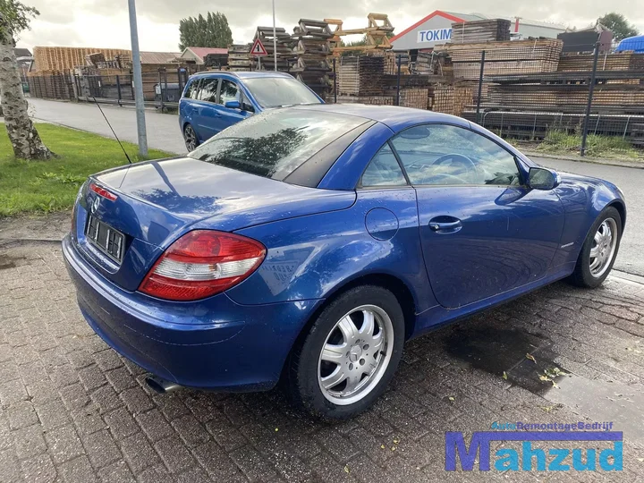 2005-mercedes-slk-r171-18-blauw-c345-271944-demontage-onderdelen — foto 6