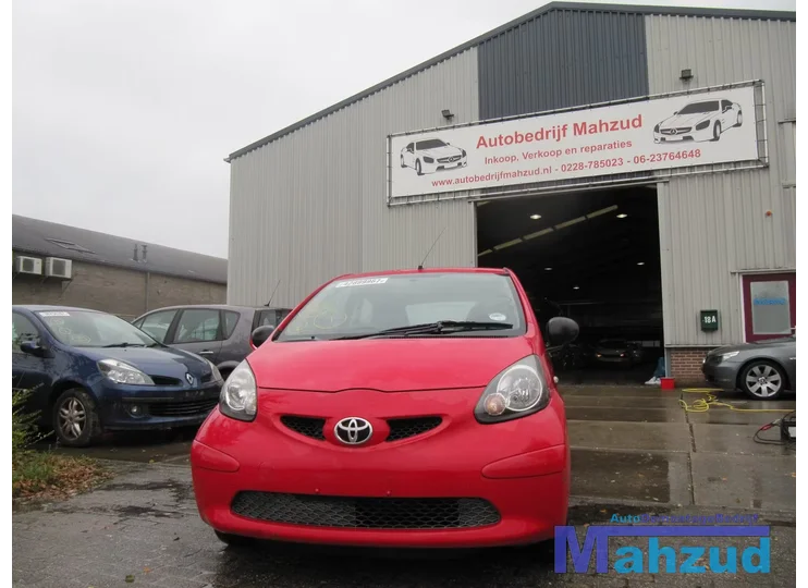 2006 TOYOTA AYGO B1 1.0 DEMONTAGE SLOOP (107)