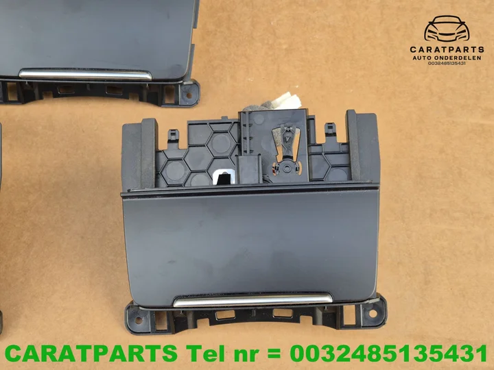 8k0857951c-audi-a5-asbak-a4-stekker-12-v-stekker-q5 — foto 8