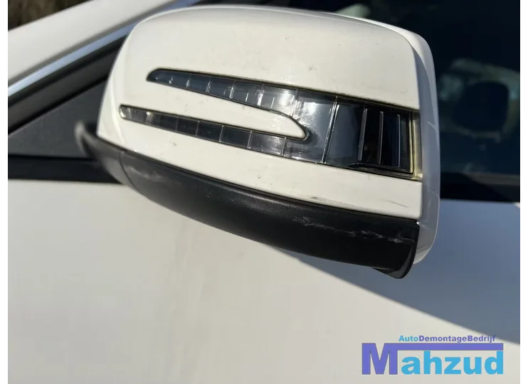 mercedes-c-w204-wit-149-links-spiegel-20112014
