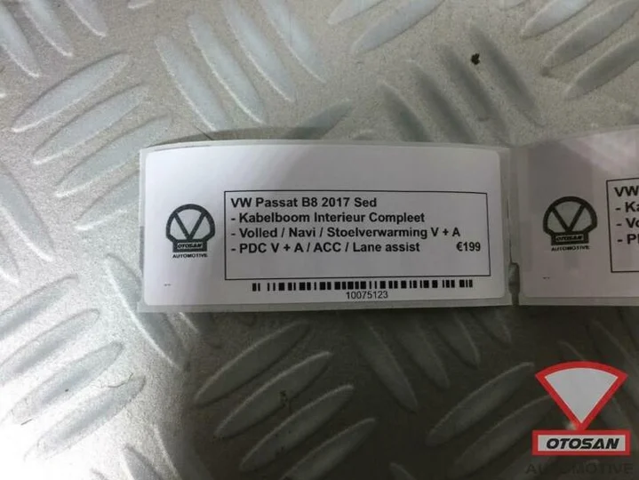 vw-passat-b8-2017-kabelboom-compleet-interieur-vol-led-navi — foto 4