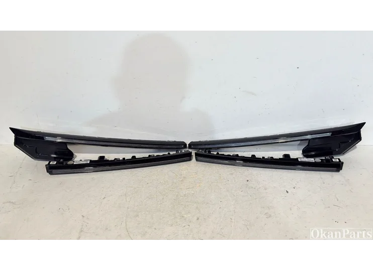 Volkswagen Touareg III LED Grille lijsten