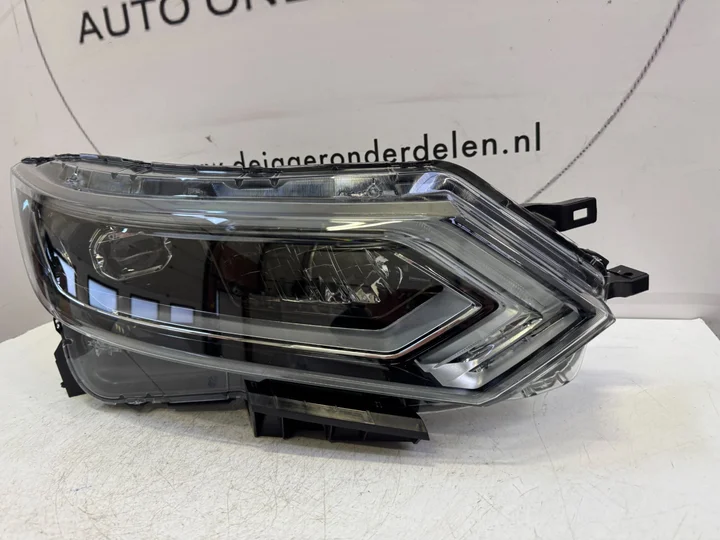 nissan-qashqai-j11-facelift-vol-led-koplamp-rechts-10019011 — foto 2