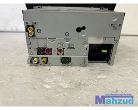 mercedes-cklasse-w204-navigatie-radio-middenconsole-20102012 — foto 3