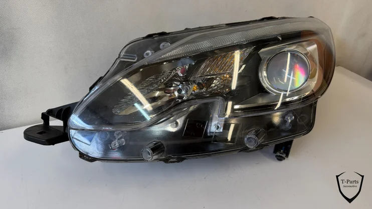 peugeot-2008-koplamp-links-lamp-9825313980 — foto 2