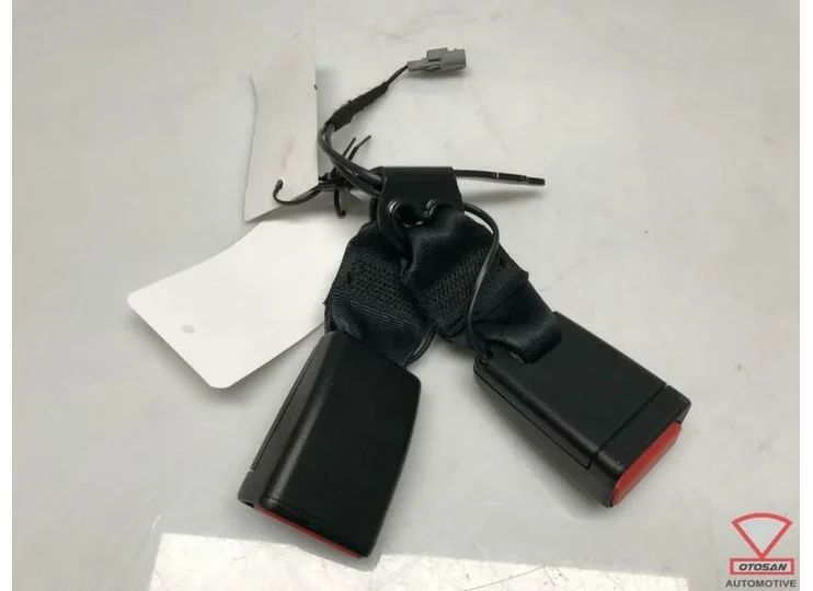 renault clio iv 2014 connecteur ceinture de sécurité arrière 878167711r