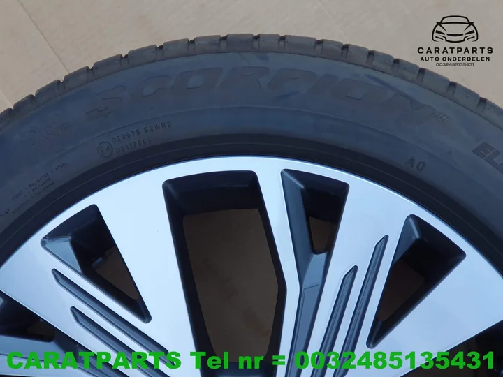 89a601025c-89a601025an-audi-q4-velg-q4-etron-19-inch-255-55 — foto 6