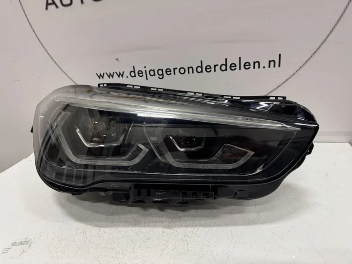 bmw-x1-f48-lci-facelift-vol-led-koplamp-rechts-63115a01172 — foto 2