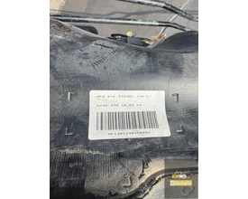 mercedes-aklasse-w176-brandstoftank-a2464701301-origineel — foto 3