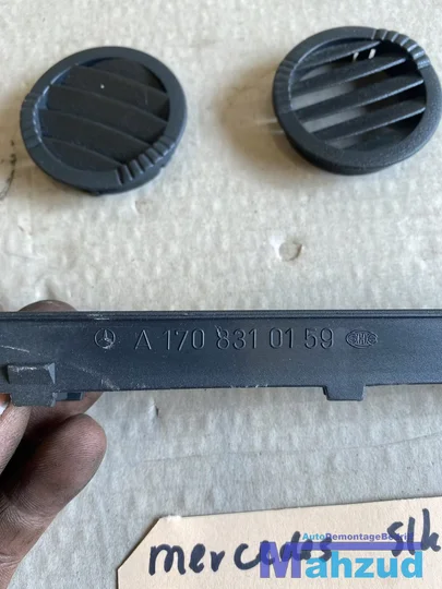 mercedes-slk-r170-dashboard-luchtrooster-zijkant-midden — foto 4