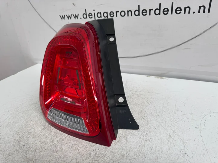 fiat-500-achterlicht-links-52007424-81590101-2015 — foto 3