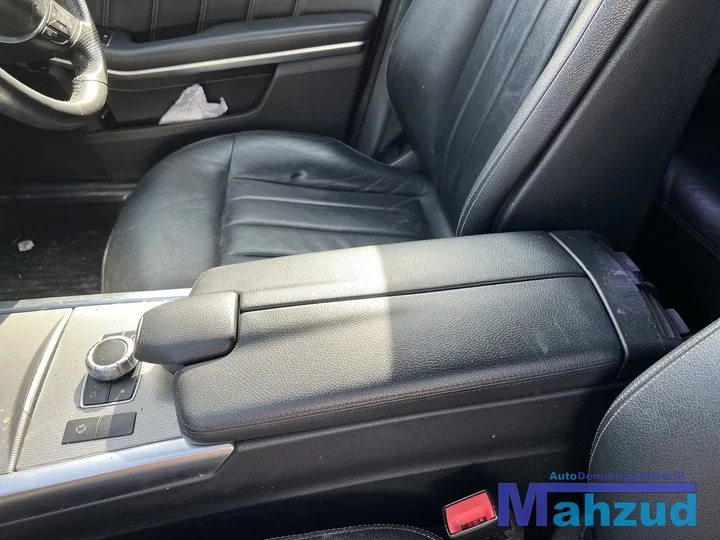 e-klasse-w212-dashboard-armsteun-asbak-luchtrooster-stuur — foto 6