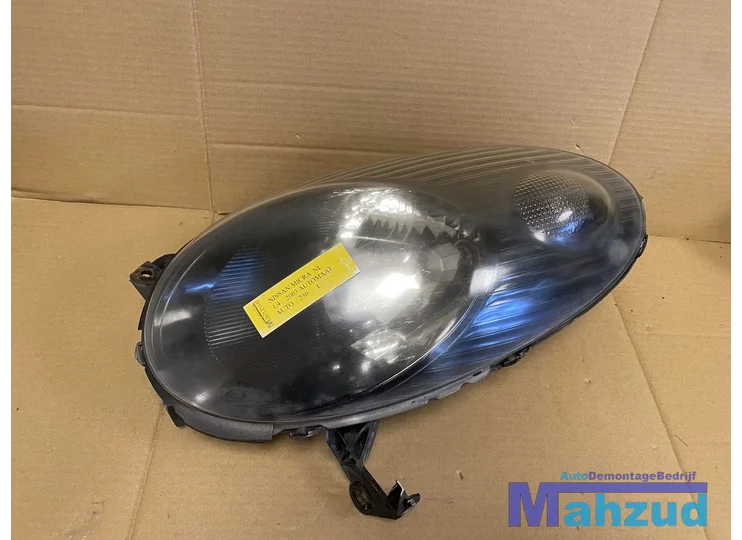 NISSAN MICRA 3 K12 rechts rechter koplamp