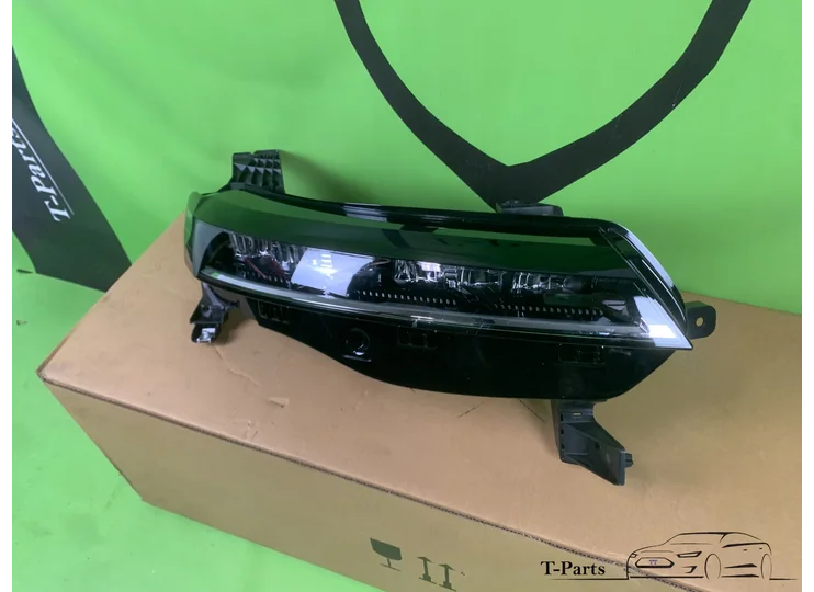 Renault Megane E-tech headlight right 260103279R
