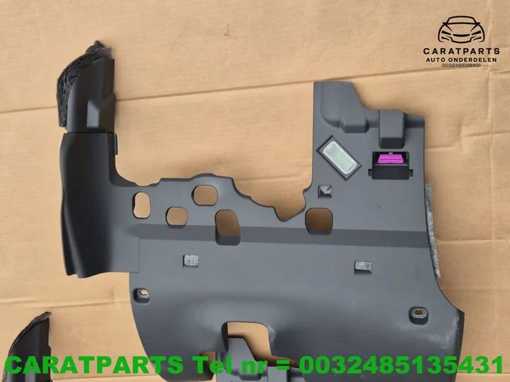 8k1863075a-audi-a5-dashboard-bekleding-a4-b8-8k-soul-zwart — foto 2
