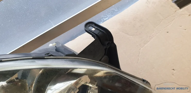 koplamp-opel-tigra-twintop-tt-rechts-halogeen-donkere-inleg-origineel-gebruikt-2004-2010 — foto 6