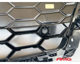 audi-a4-b9-8w-s-line-grill-zwart-logo-origineel-8w0853651-eb — foto 7