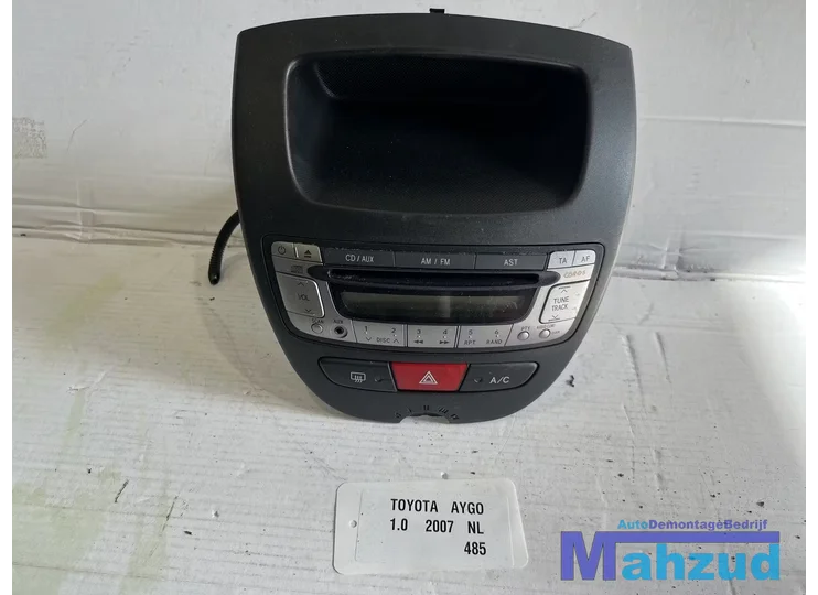TOYOTA AYGO radio schakelaar airco alarm middenconsole 2005-2014