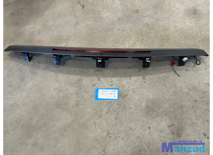 MERCEDES C KLASSE W204 derde remlicht 2007-2011 a2046830130