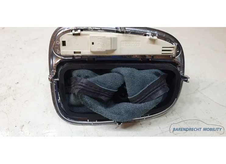 mercedes-w203-w209-c-clk-klasse-zwart-lederen-classic-pook-knop-pookknop-a2032671911-hoes-automaat-origineel-nette-staat-gebruikt-versnellingspookknop-schakelpookknop-schakelen-prnd-2001-2002-2003-2004-2005-2006-2007-barendrecht-mobility-service