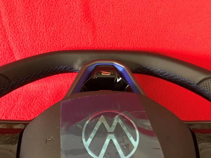 vw-golf-8-r-stuur-met-airbag-r-line-dsg-stuurverwarming — foto 11