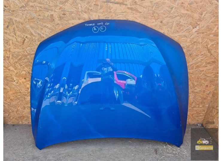 Alfa Romeo Tonale Motorhaube