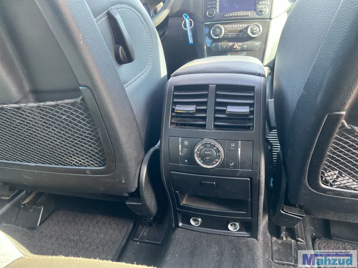 mercedes-ml-w164-dashboard-interieur-delen-20052011 — foto 2