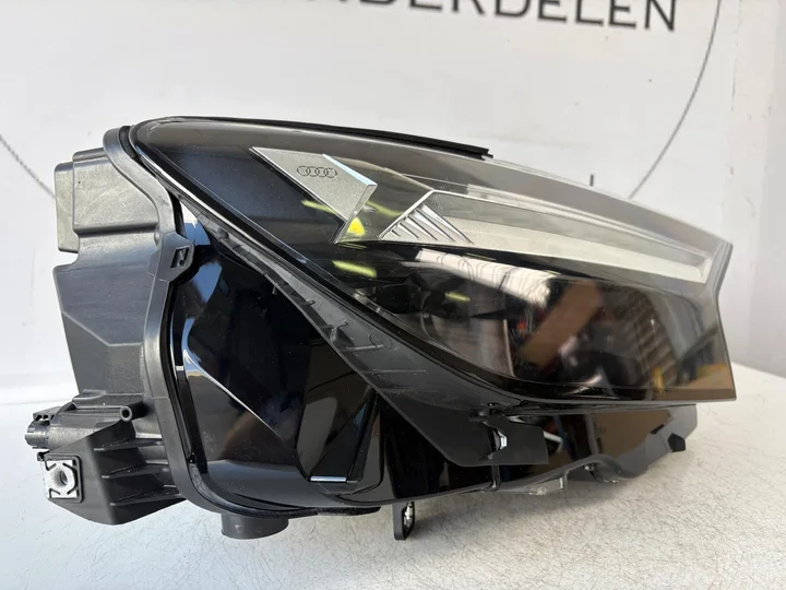 audi-q4-etron-vol-led-koplamp-rechts-89a941034d — foto 3