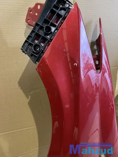 2012-toyota-prius-rood-voorkop-voorfront-20082014 — foto 12