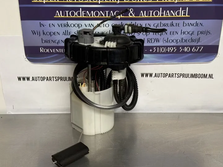 ford-ka-benzinepomp-12-benzine — foto 2