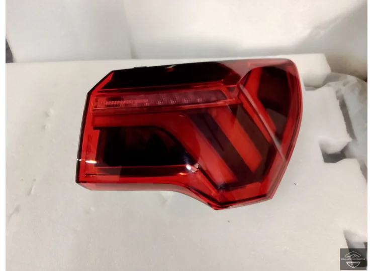 Audi Q3 83A 2019+ LED-Rückleuchte rechts 83A945092