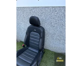 interieur-vw-golf-7-r-r20-ledercarbon-links-bestuurders-stoel — foto 4