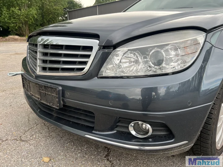 mercedes-c-klasse-w204-s204-grijs-c755-voorbumper-20072010 — foto 2