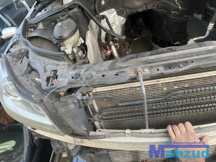 mercedes-w204-s204-22-voorfront-front-koelerpakket-20112013 — foto 4