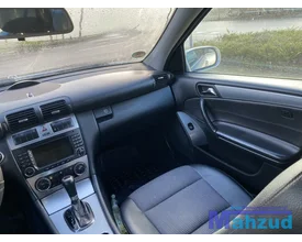 mercedes-c-klasse-w203-s203-dashboardkast-handschoenenkast-2001-2007