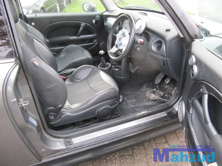 2004-mini-cooper-16-s-sport-demontage-sloop-37 — foto 9